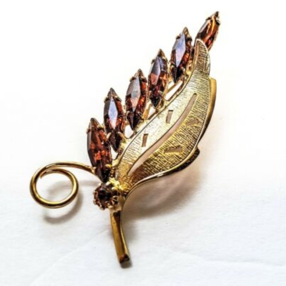Vintage Leaf Brooch Gold Tone Smoky Topaz Marquis Rhinestones